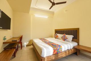 FabHotel GT Galaxy Park - Nr Express Avenue Mall, Royapettah - Chennai - 3