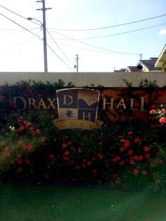 2BR DraxHall Country Club Jamaica with AC and Pool - 0