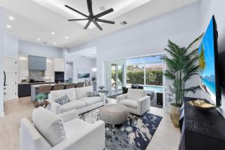 2023 custom built home with heated pool and hot tub - 7