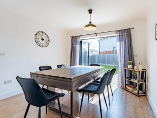 Pass the Keys Hawkwell Hideaway Large 4 bedroom Home Hockley - - 1