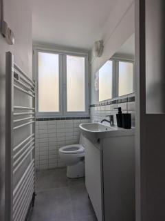 Cozy Apartment Intramuros near the Station - Avignone - 4