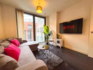 2BR Apartment - Manchester City Centre - Balcony - Manchester - 0