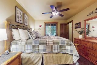 Fireside Escape at Lake Cushman - 1