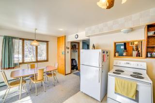 Outdoor Paradise Spacious Wisconsin Family Home - Wausaukee - 3