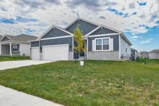 1 Mi to Golf Quiet Waukee Home with Fireplace! - Waukee - 8