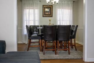 4BR Cozy Family Retreat Near Mall of GA, Near Lake Lanier - Sleeps 10 - Suwanee - 5