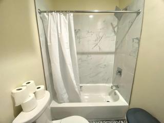 Cozy House at South Philly New Bold - 2