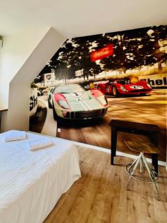 Man Cave - Le Mans - 0