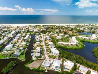 Dolphin Bay - Fort Myers Beach - 9