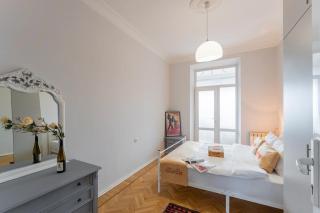 Keygo #0129 I 2 bedroom I Balcony I City Center - 6
