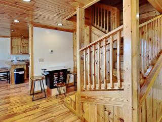 Honey Bear Hideaway - Gatlinburg - 3