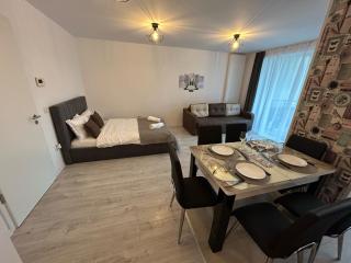 B-Holiday Luxury Apartments Kasper Coresi - Braşov - 9
