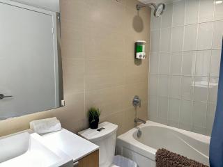 Spacious 2Bdrms & 2Baths with 3 real beds - 2