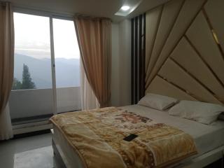 Holiday Rest Inn - Bhurban - 1