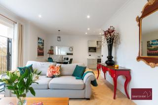 Marlow - 2 Bed Flat In Gated Development - - 5