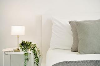 Stunning Flat with Large Balcony overlooking River by CTO Serviced Apartments - Londra - 4