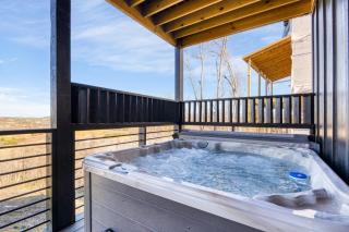 Private Golf Sim Firepit Mountain Views Near Dollywood The Back Nine Retreat - Sevierville - 7
