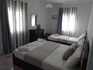 ΕΛΕΝΕΙΡ 1 Μεγάλο οροφοδιαμέρισμα στην Ερμούπολη - 0