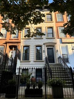 Luxury Oasis in Manhattan - 8