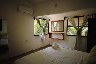 Zeneidas Surf Garden - 6