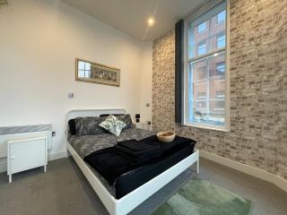 Elegant Urban 2BR Hideaway - Sheffield - 4