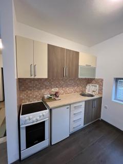 Iris 1 - Ulcinj - 8