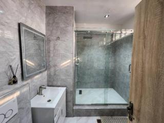 ZENITH HOMEs - Lagos - 5
