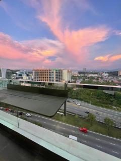 Imago The Loft Homestay - Cityview 3 Bedroom With Balcony - 5 to 9Pax - 9