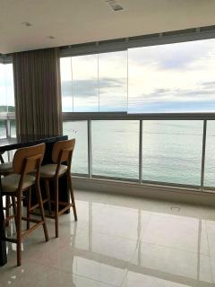 Apartamento de luxo à beira-mar na Praia do Morro - 0