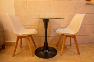 Serene Hi Apartments - 6