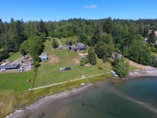 Oceanfront Swiss Home - Shelton - 9