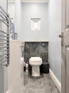 Kai's Place in Finchley - 3 Double Beds, Ideal for Families - Hendon - 4