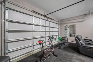NEW-Luxury Tampa Home w Pool Jacuzzi Amenities - 9
