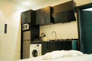 Peculiar Shortlet Apartment - Bamgbose - 1