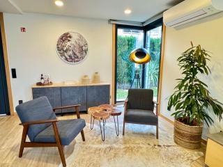Square house - Funchal - 2