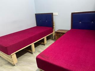 Ayaan Home stay - Bangalore - 5