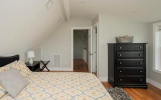 Open Concept Beach House - Middletown - 8