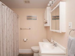 Open Concept Beach House - Middletown - 5