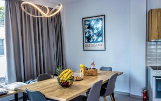 Chic New Apt with Acropolis View in Monastiraki - Athene - 5