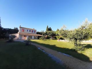 4 bedroom villa pool entire place - 2