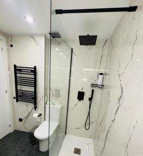 Apartamento cuatro habitaciones a 15 minutos del centro de Madrid - Madrid - 7