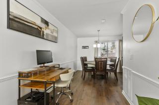 Day Dreamer minutes to Stadium with Fire pit and Parking - 4