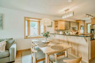 Koselig Cottage on Medicine Lake - Minneapolis - 5