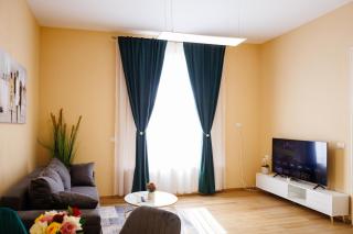 Luxury And Comfort in Timisoaras Oldest Hotel - Timişoara - 8