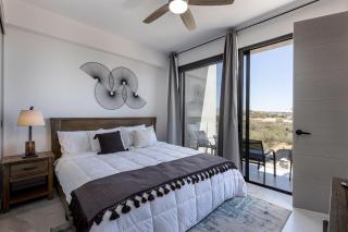 Exquisite Beachside 2 BR Gym & Rooftop Pool - Cabo San Lucas - 0