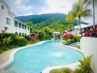 Driftwood Retreat - 1