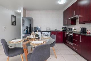 Self-Check-In, Restaurants, Cafe's, Pubs, Work or Vacay - Cidade Do Cabo - 8