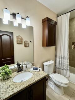 Modern & Cozy - 3 bed Apt with Prime Loc! - McAllen - 7