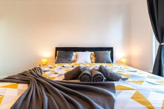 Southampton Contractor Free Parking Town Centre WIFI 5 bedrooms Sleeps 11 - Southampton - 4