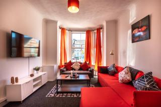 Southampton Contractor Free Parking Town Centre WIFI 5 bedrooms Sleeps 11 - Southampton - 0